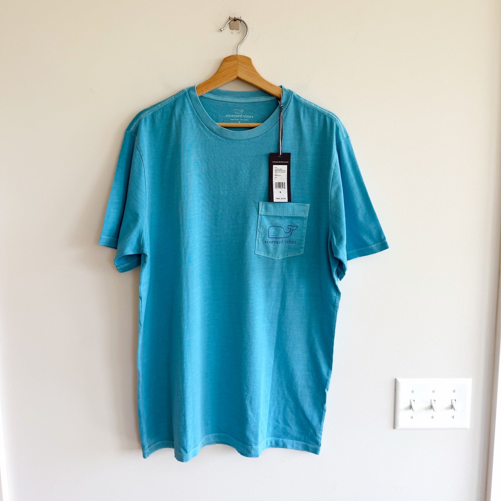 Vineyard Vines Vintage Whale Graphic Print Pocket T-Shirt Bora Blue S Nwt
